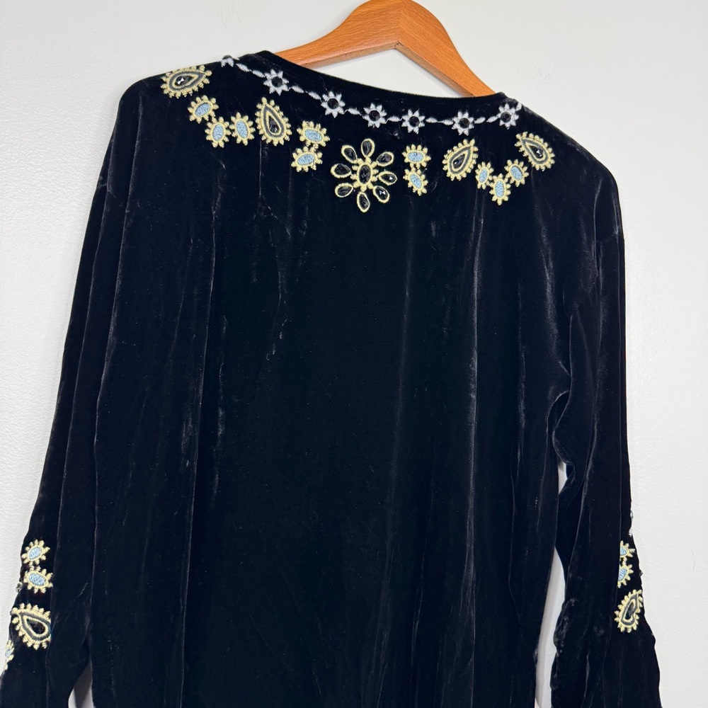 Biya Johnny Was Embroidered Charlize Bell Sleeves Blouse Brand New NEW small - Picture 9 of 11